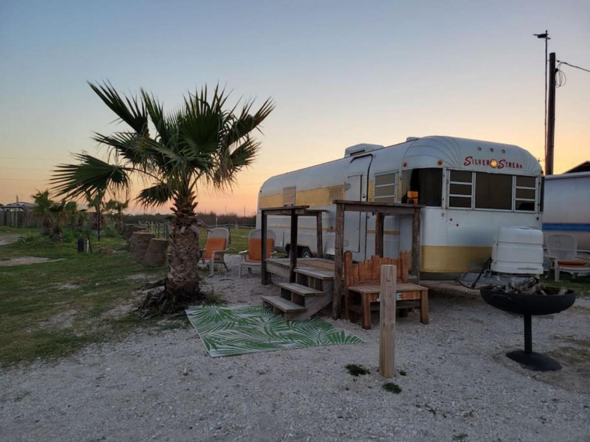 Maggie At The Beach - 1973 Vintage Rv Port Lavaca Ngoại thất bức ảnh